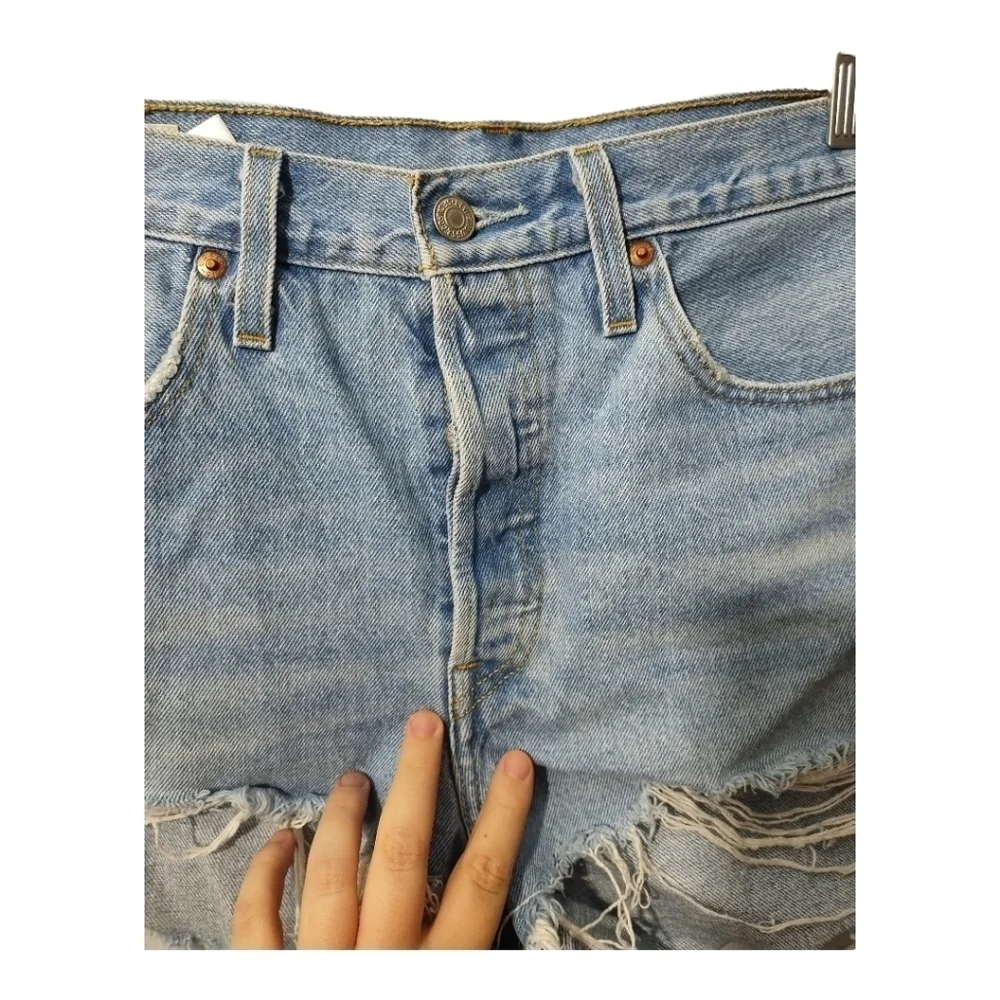 Levis Premium 501 Button Fly Raw Hem Destructed Beach Vacation Shorts Sz 29‎